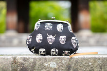 画像をギャラリービューアに読み込む, アンティークがま口ポシェット 能面/Pochette