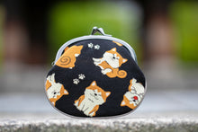 将图片加载到图库查看器,秋田犬别针钱包 / 钱包