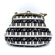 画像をギャラリービューアに読み込む, ピアノ piano