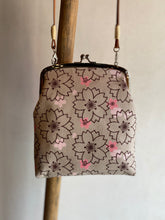 画像をギャラリービューアに読み込む, がま口ポシェット 舞さくら/Pochette