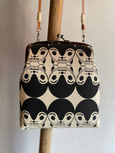 画像をギャラリービューアに読み込む, がま口ポシェット こま犬/Pochette