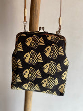 画像をギャラリービューアに読み込む, がま口ポシェット たいやき/Pochette