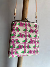 画像をギャラリービューアに読み込む, がま口ポシェット すずめ/Pochette