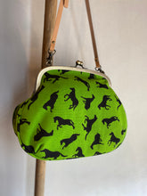 画像をギャラリービューアに読み込む, アンティークがま口ポシェット うま/Pochette