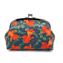 画像をギャラリービューアに読み込む, がま口ポーチ(大)クロ地金魚/Bag/Pouch