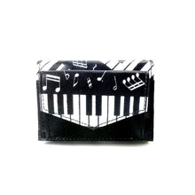 画像をギャラリービューアに読み込む, 牛革3つ折り財布 音符柄/Cowhide wallet