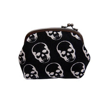 将图片加载到图库查看器,がま口ポーチ(小) スカル