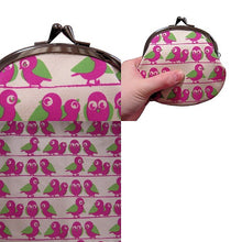 画像をギャラリービューアに読み込む, ピン入りがま口 すずめ