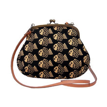 画像をギャラリービューアに読み込む, アンティークがま口ポシェット たいやき