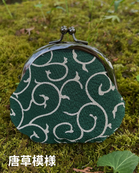 くるくる、ぐるぐる、唐草模様の旅